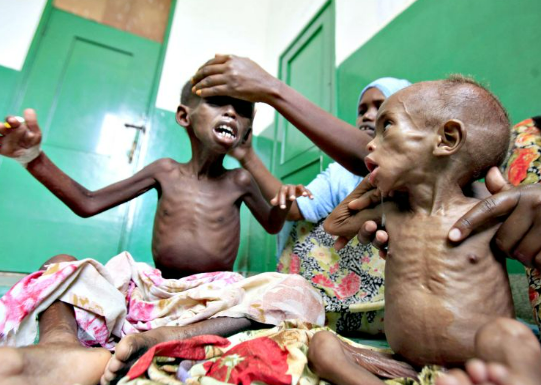 Crianças em centro de tratamento